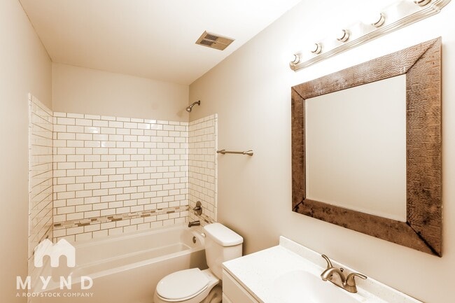 Building Photo - 3221 Fieldale Dr