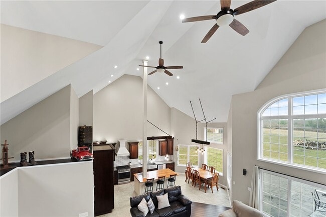 Building Photo - 136 Vargo Rd