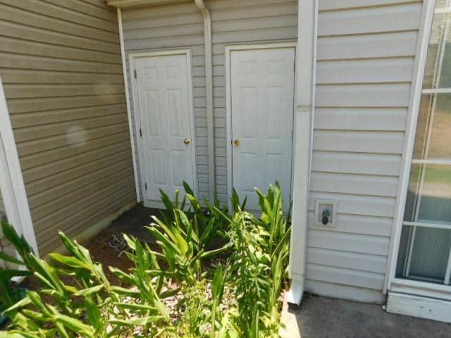 Building Photo - 727 Wamock Dr