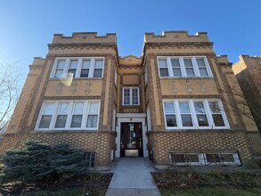 Building Photo - 4101 W Nelson St