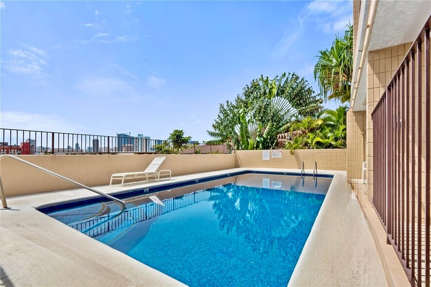 Pool - 1524 Pensacola St