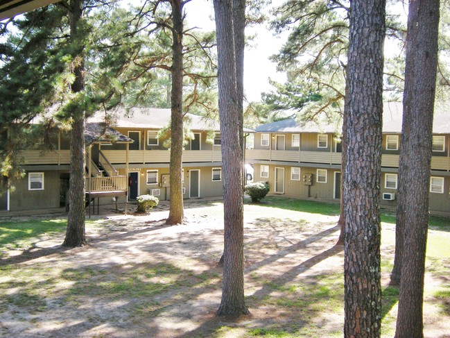 Primary Photo - Regency Arms Apartment Homes