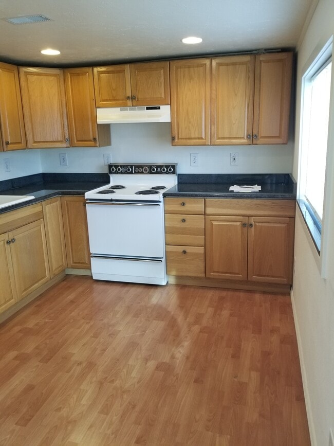 Building Photo - 295023