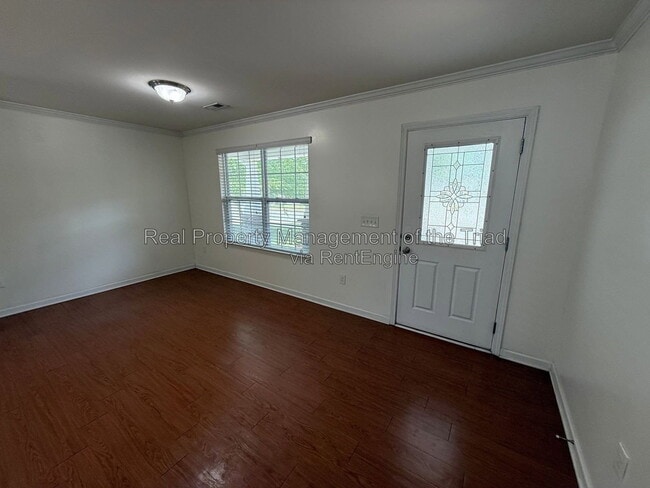 Building Photo - 1759 Waverly Oaks Dr