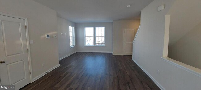 Building Photo - 1928 Fauna Dr