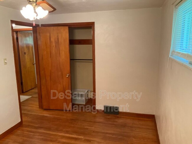 Building Photo - 545 Coal St
