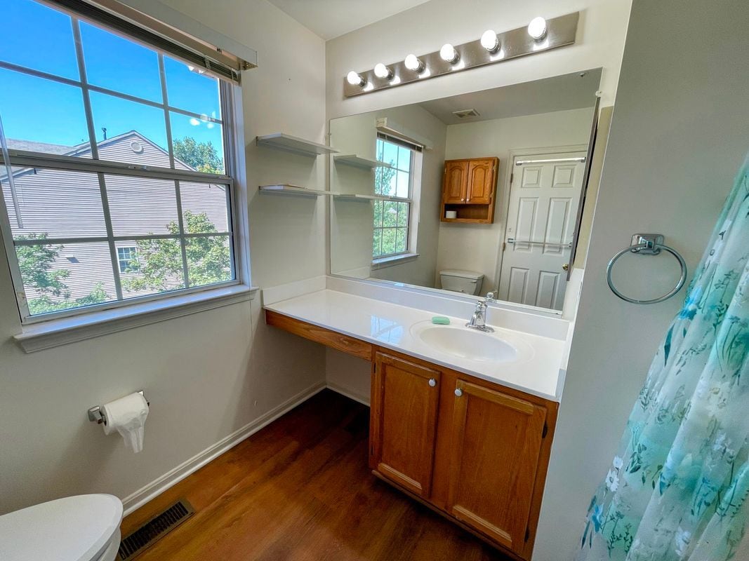 Building Photo - 6111 Silver Arrows Way