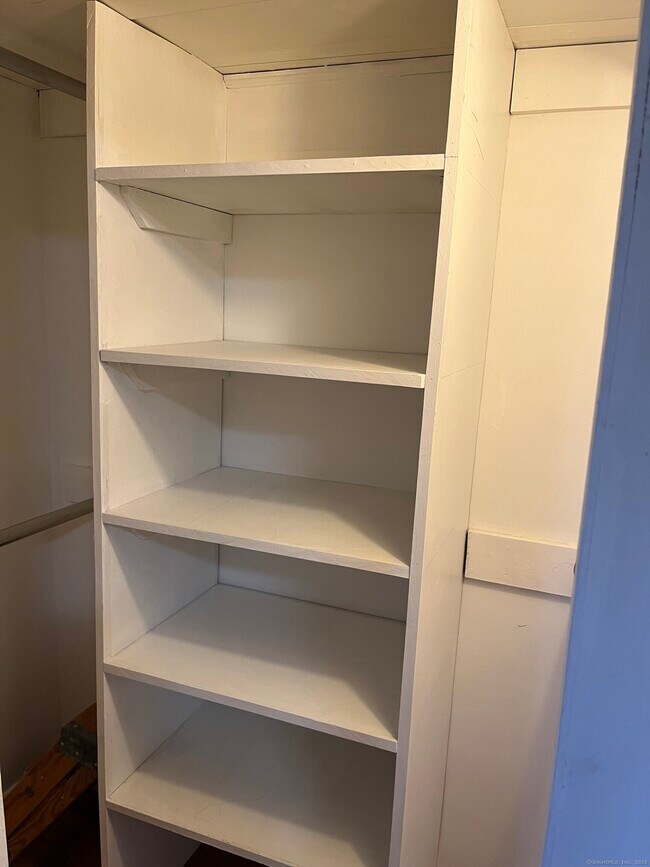 Building Photo - 20 North St