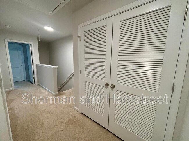 Building Photo - 934 Quaint Parish Cir