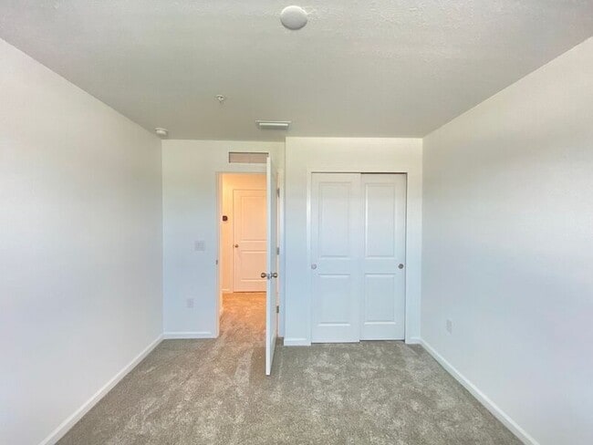 Building Photo - 4196 Sadler Rd