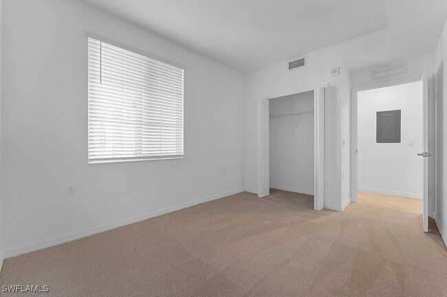Building Photo - 5555 Double Eagle Cir