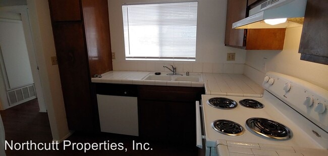 Building Photo - 4744 70th St