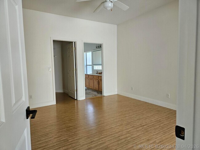 Building Photo - 1105 Anchor Point