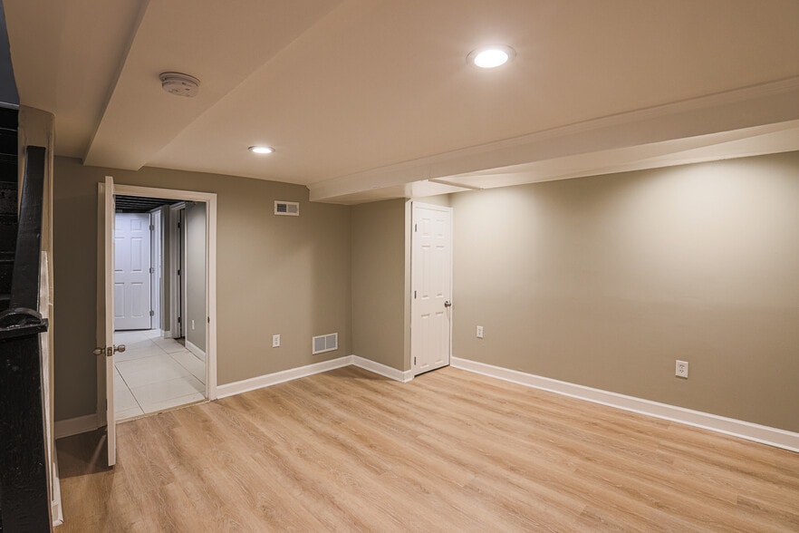 Building Photo - 2454 Terra Firma Rd