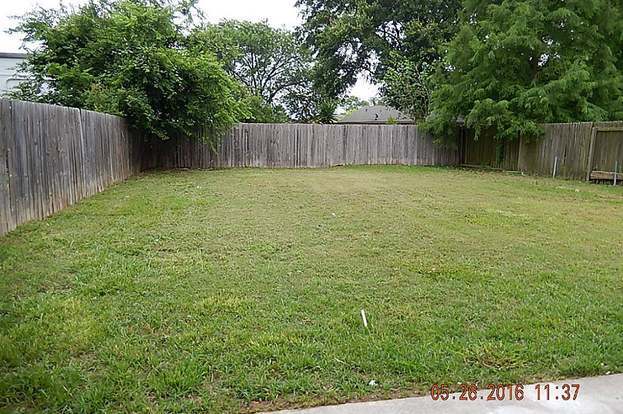 Building Photo - 12714 Summer Mill Dr