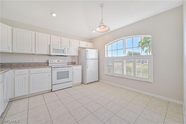 Building Photo - 15581 Beachcomber Ave