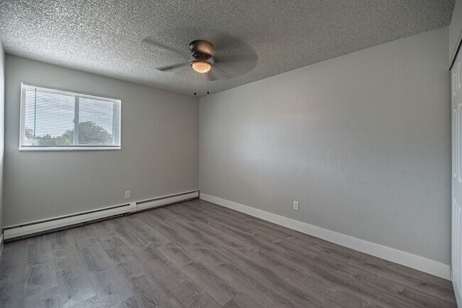Building Photo - 3604 E Uintah St