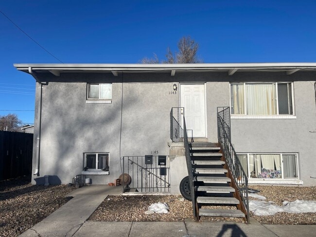 Building Photo - 2 Bed 1 Bath in East Denver Coming Soon!