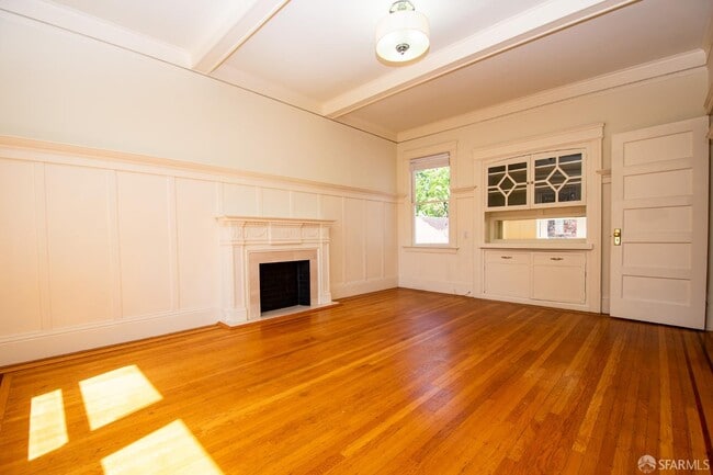Building Photo - 2762 Folsom St