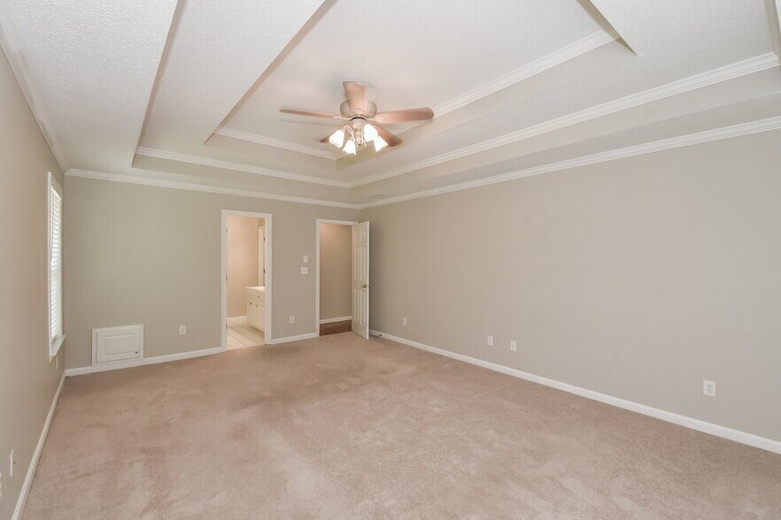 Building Photo - 155 Byington Dr