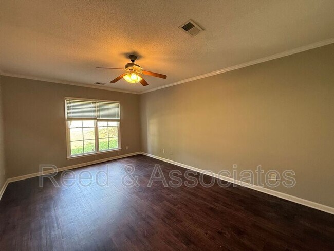 Building Photo - 10515 Pisgah Forest Ln