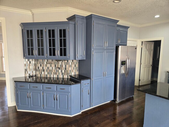 Building Photo - Beautiful Reserve at Heritage Park home!!!