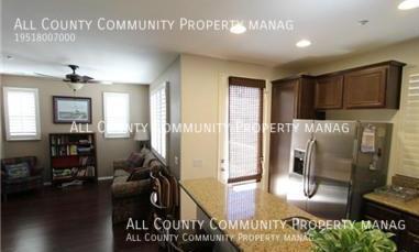 Building Photo - 3 Bed 2.5 Bath Condo for Rent in South Tem...