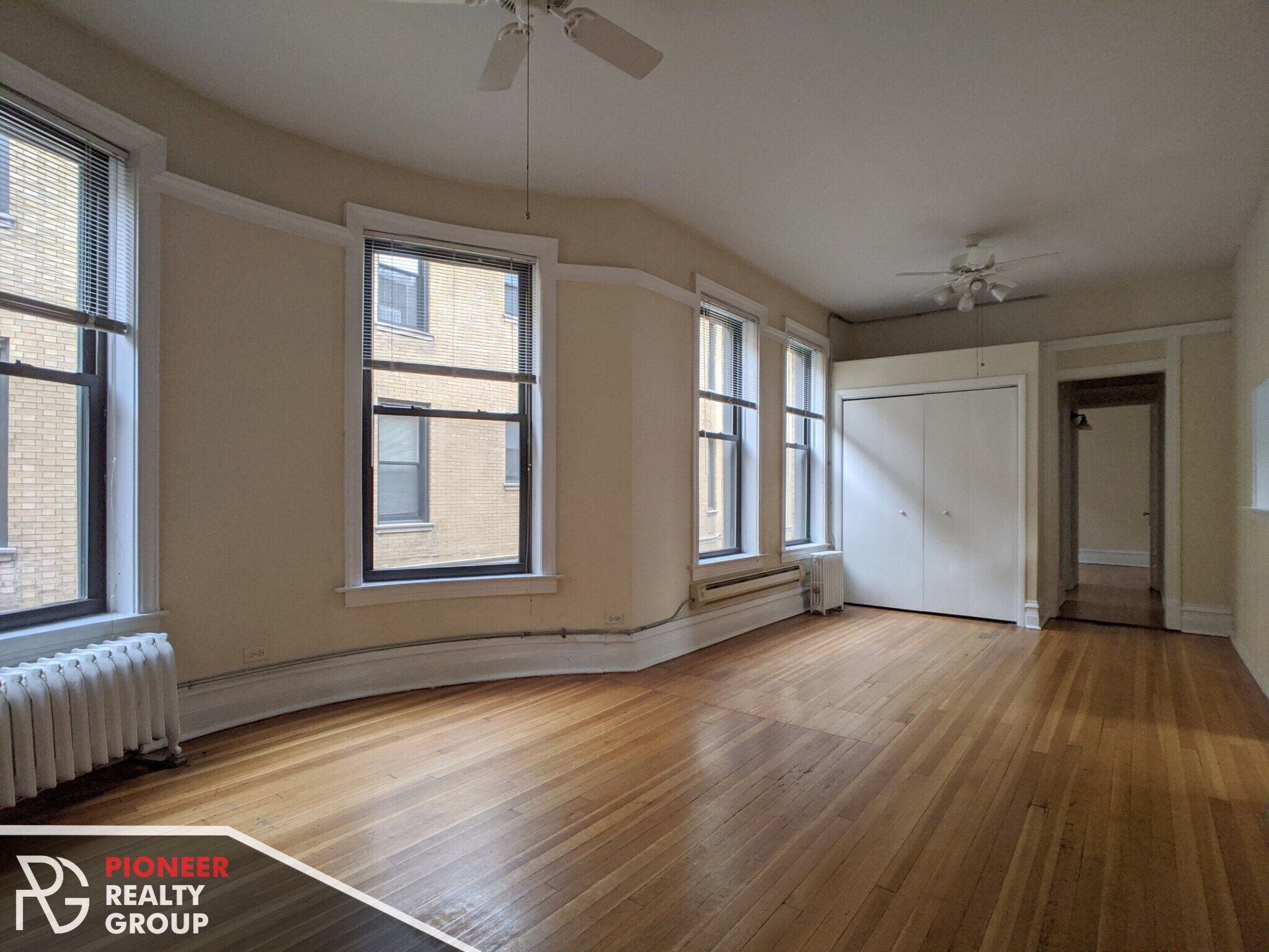 Building Photo - 1224 N Dearborn St