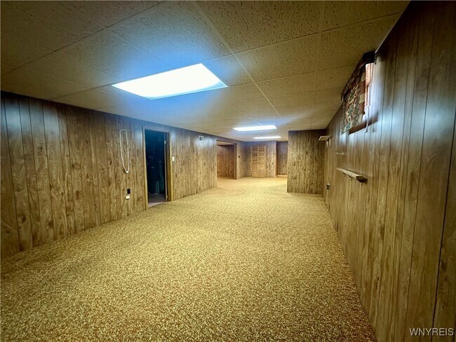 Building Photo - 62 Grace Ave