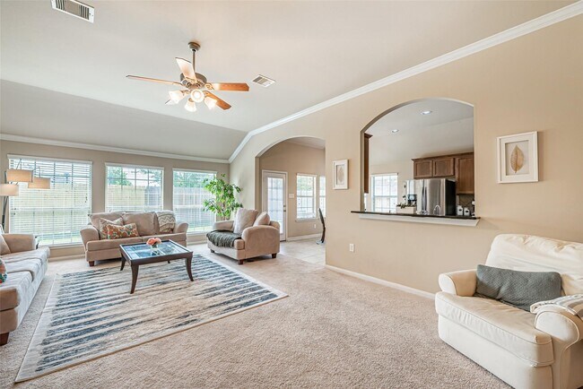 Building Photo - 119 Emerald Loch Ln