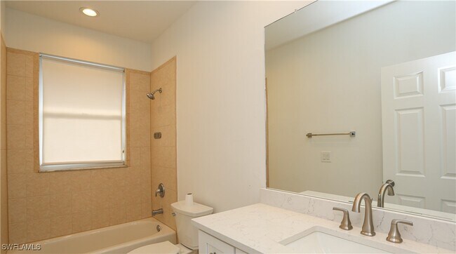Building Photo - 835 106th Ave N