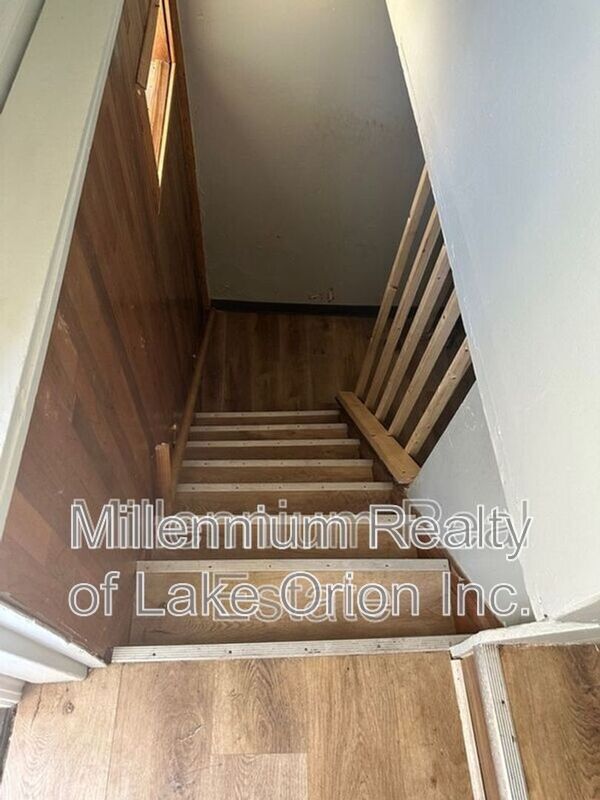 Building Photo - 636 Lebaron Ave