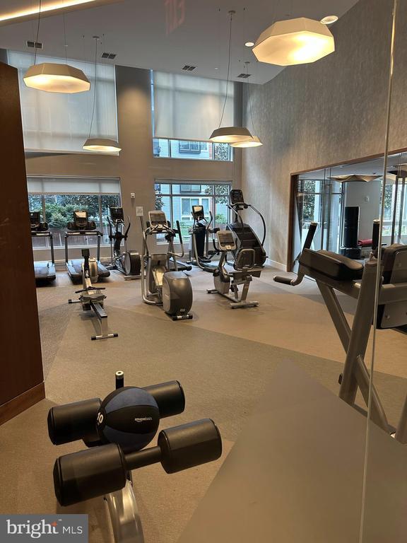 Building Photo - 145 Riverhaven Dr