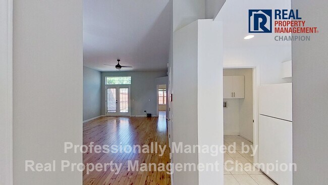 Building Photo - 3825 Mayfield Ct