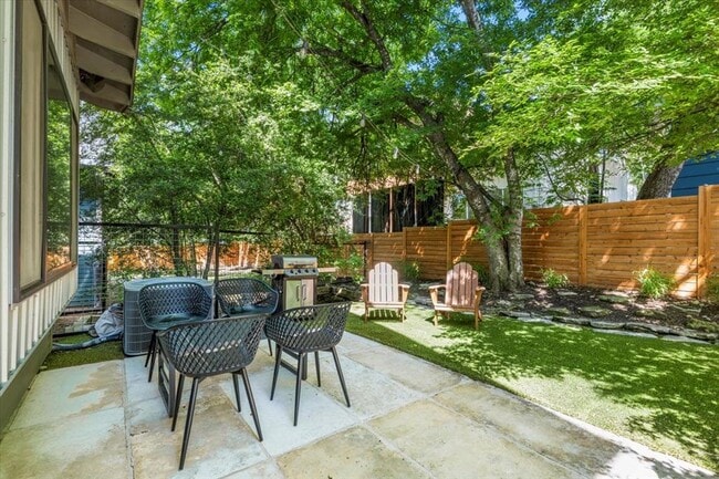 Building Photo - 3505 Villa Ct