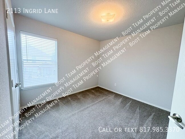 Building Photo - 2113 Ingrid Ln