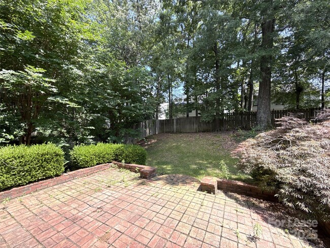 Building Photo - 6518 Harburn Forest Dr