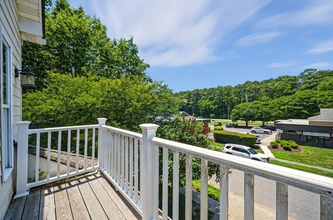 Building Photo - 1177 Treefern Dr