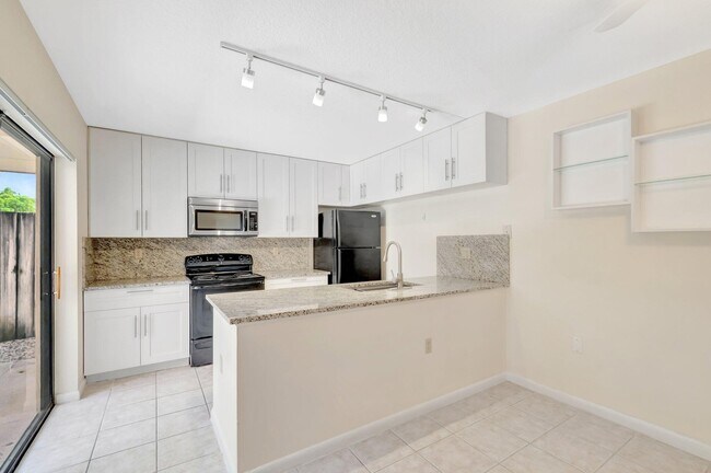 Building Photo - 579 Green Springs Pl