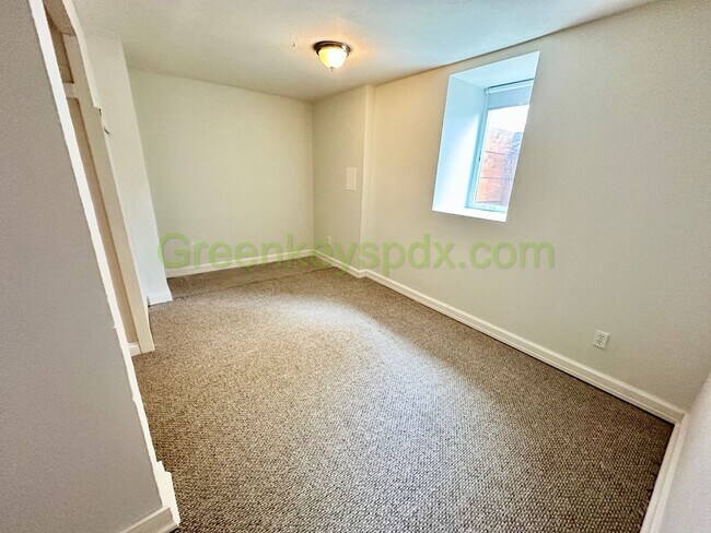 Building Photo - 4-Bedroom 2-Bathroom Mid-Century Ranch wit...