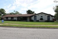 Building Photo - 4509 Kenwood St