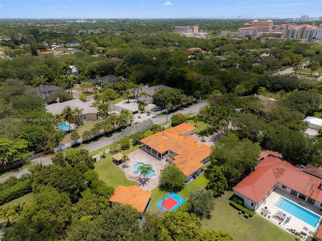 Building Photo - 9400 SW 93rd Ct