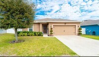 Building Photo - Beautiful 4-Bedroom Home in Sought-After H...