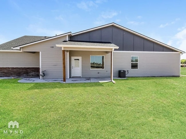 Building Photo - 5784 E Bristol Cir