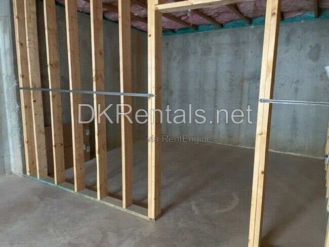 Building Photo - 582 Warrenton Run Dr