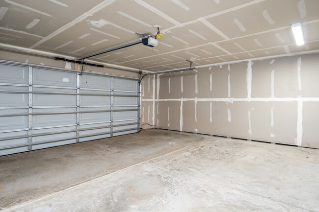 Building Photo - 3806 Lands End Ct