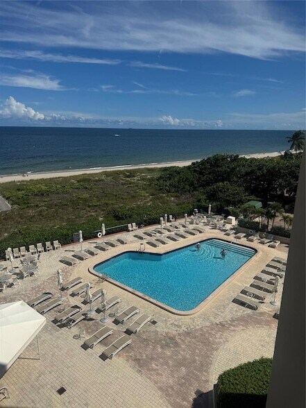 Building Photo - 1900 S Ocean Blvd