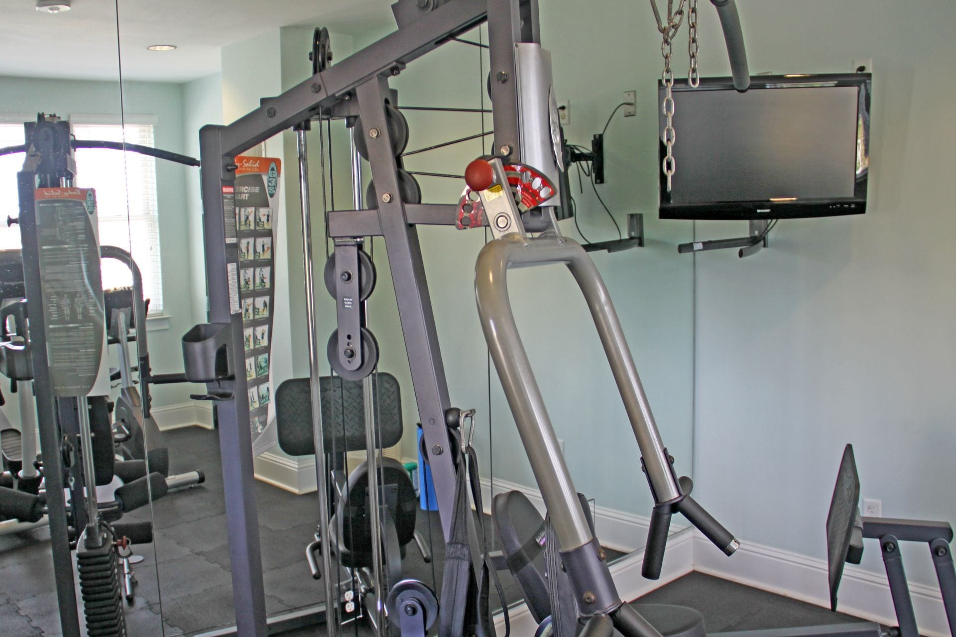 Building Photo - 1303 Main St N