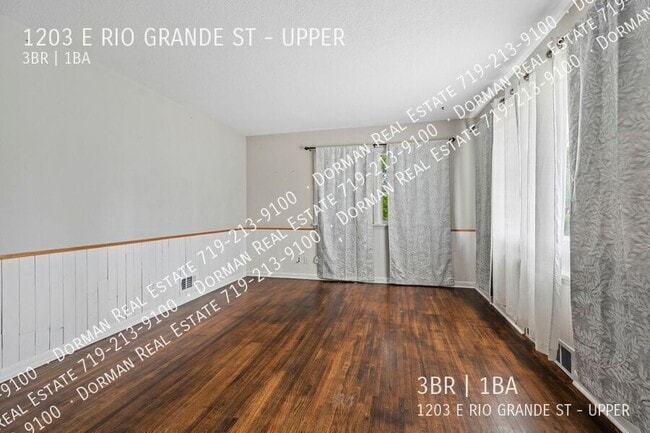 Building Photo - 1203 E Rio Grande St
