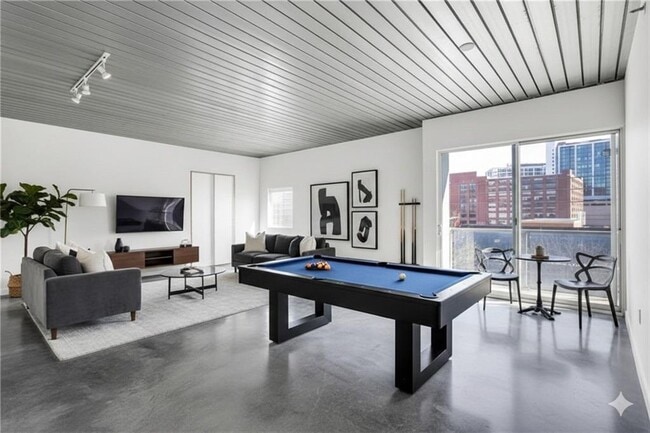 Building Photo - 620 Glen Iris Dr NE